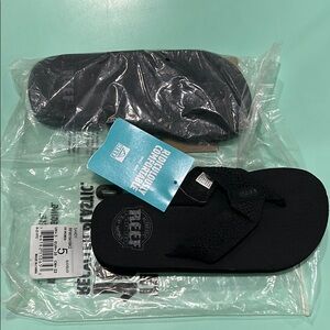 Reef SANDY flip flops new with tags